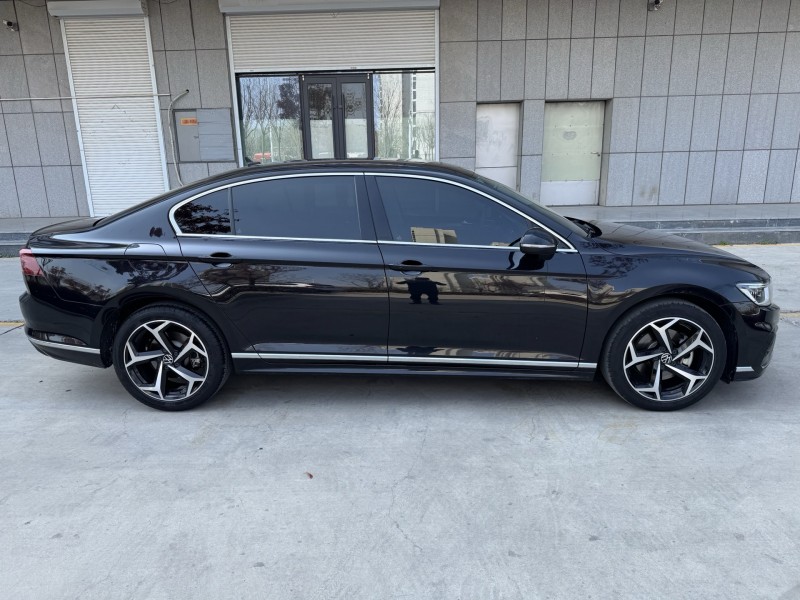 济宁23年大众迈腾8