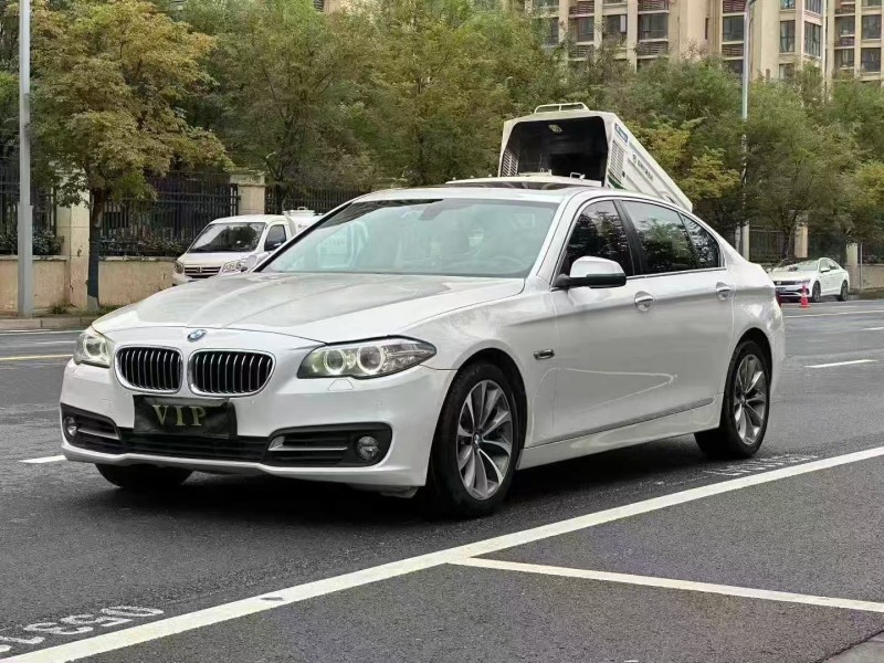 郑州17年宝马5系3