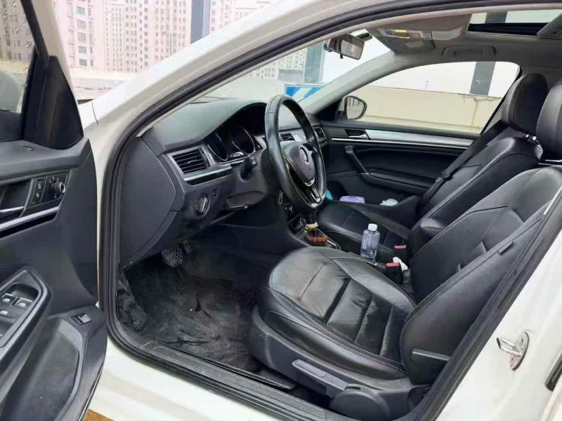 常州17年大众宝来8