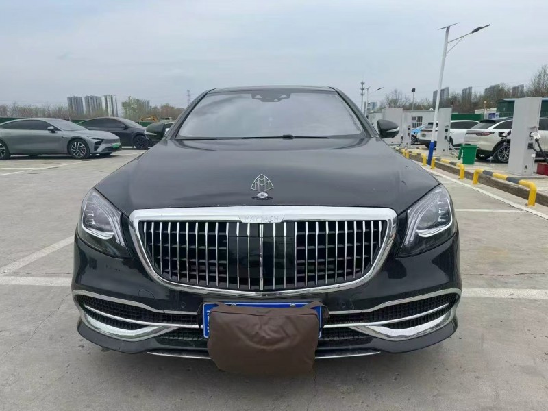 邢台18年奔驰迈巴赫S级1