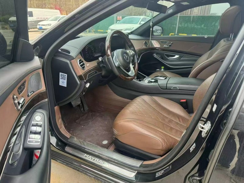 邢台18年奔驰迈巴赫S级6