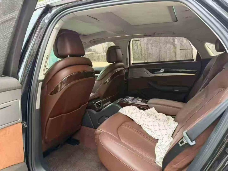 温州14年奥迪A8L4