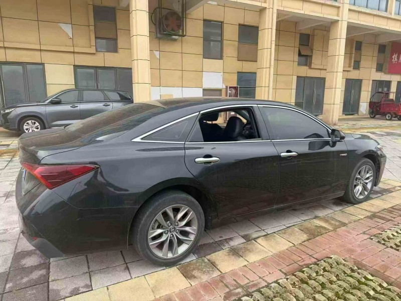 九江21年丰田亚洲龙7