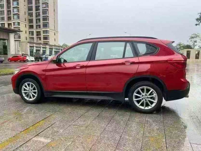 赣州19年宝马X17