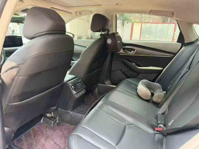 汕头24年本田雅阁5