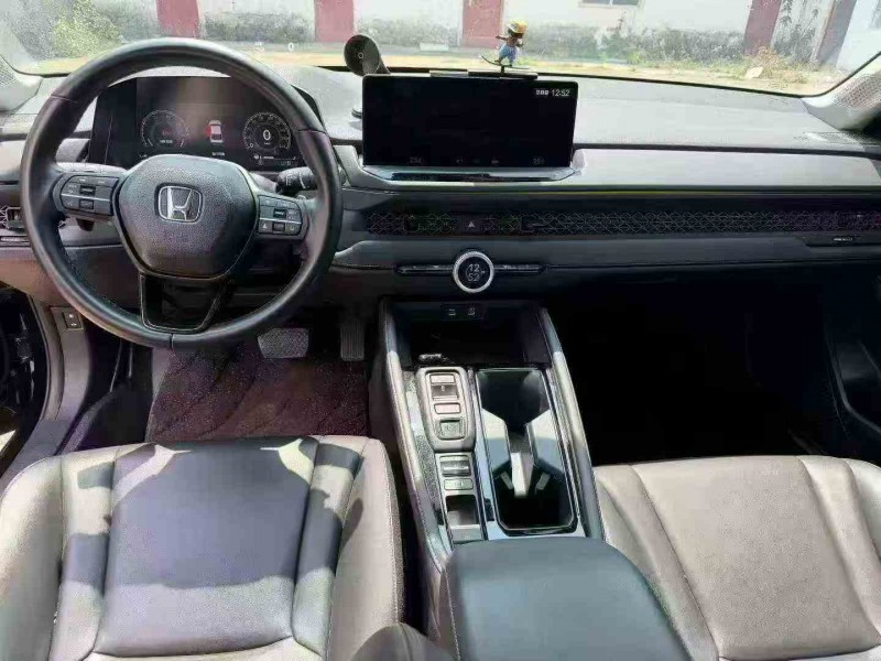 汕头24年本田雅阁6