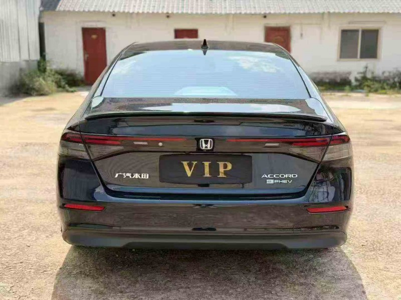 汕头24年本田雅阁7