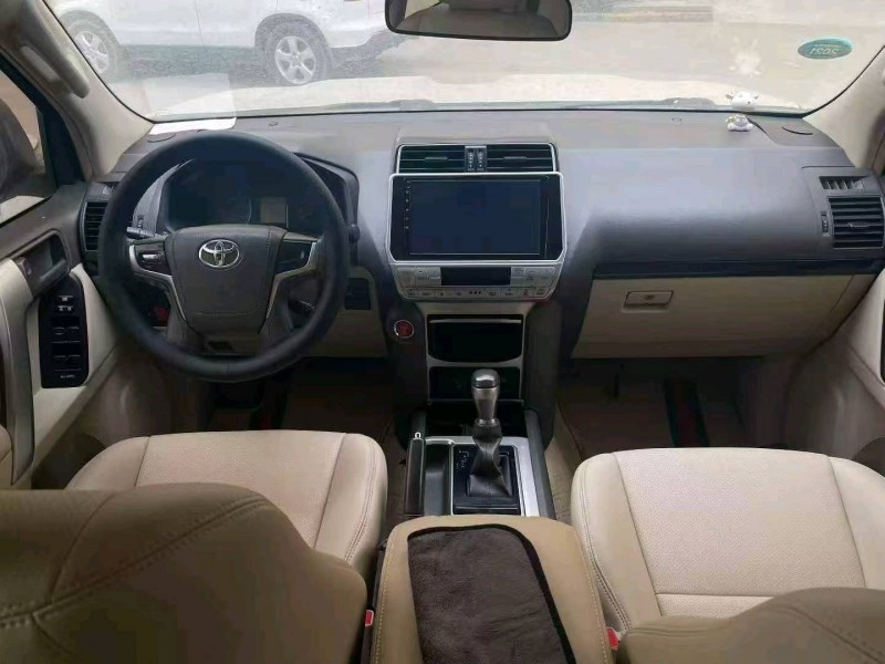 西安18年丰田普拉多6