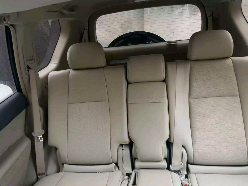 西安18年丰田普拉多8