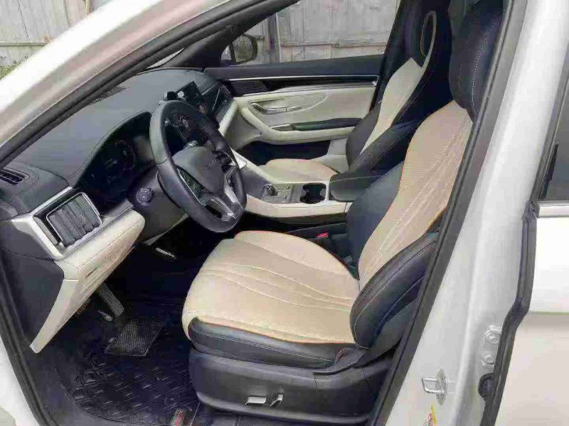 南宁23年比亚迪宋4