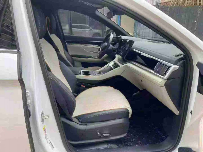 南宁23年比亚迪宋6