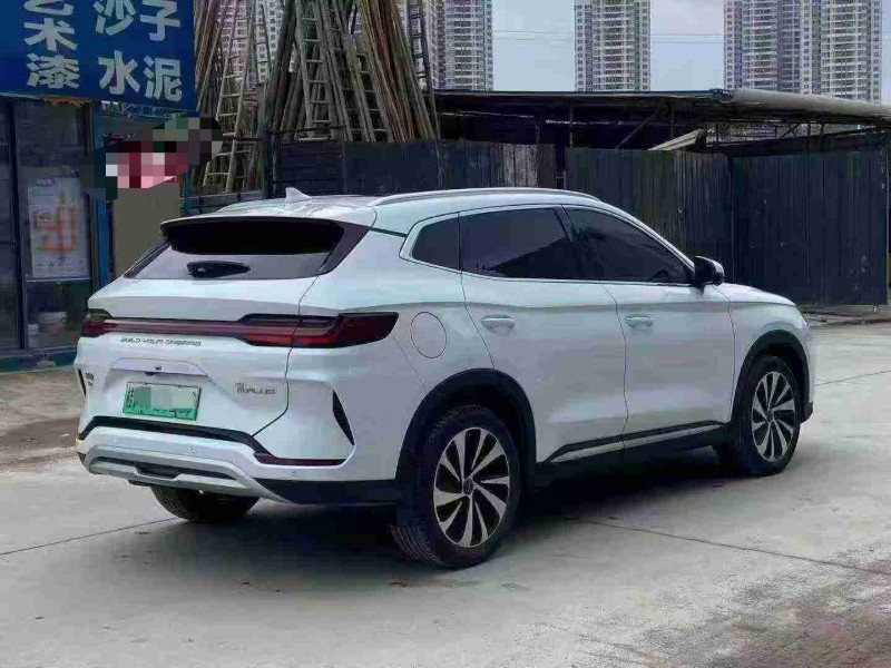 南宁23年比亚迪宋9