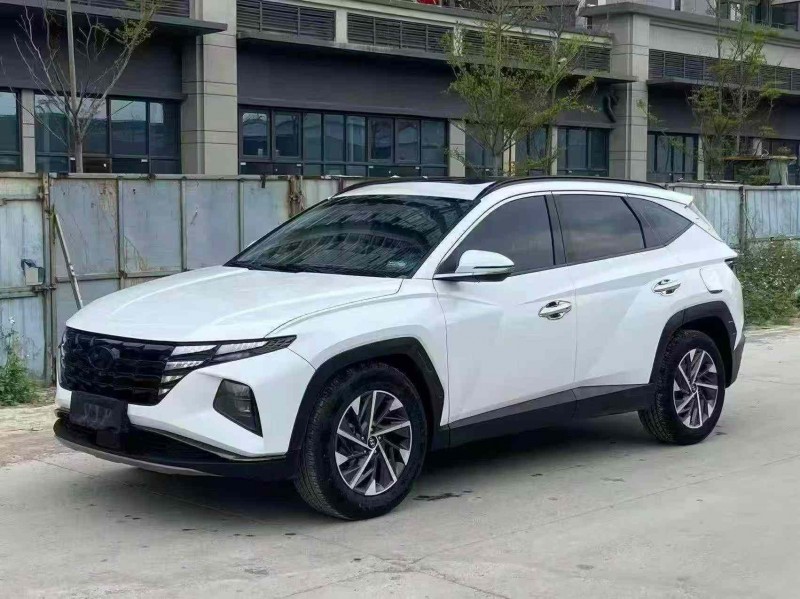 南宁23年现代途胜2