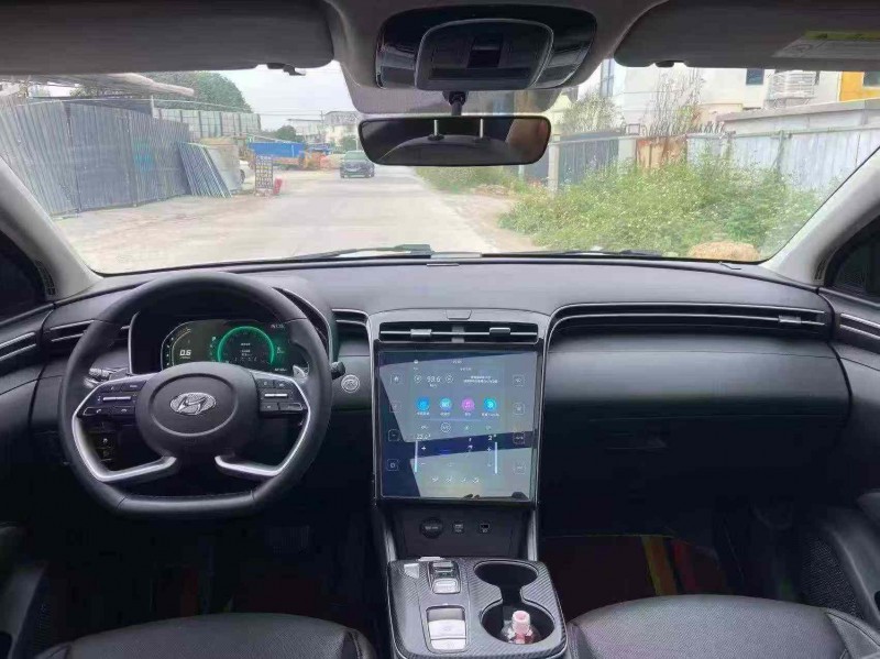 南宁23年现代途胜5