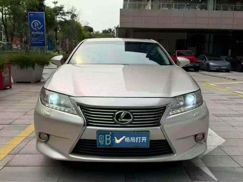 广州13年雷克萨斯ES1