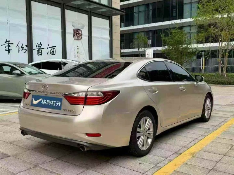 广州13年雷克萨斯ES7