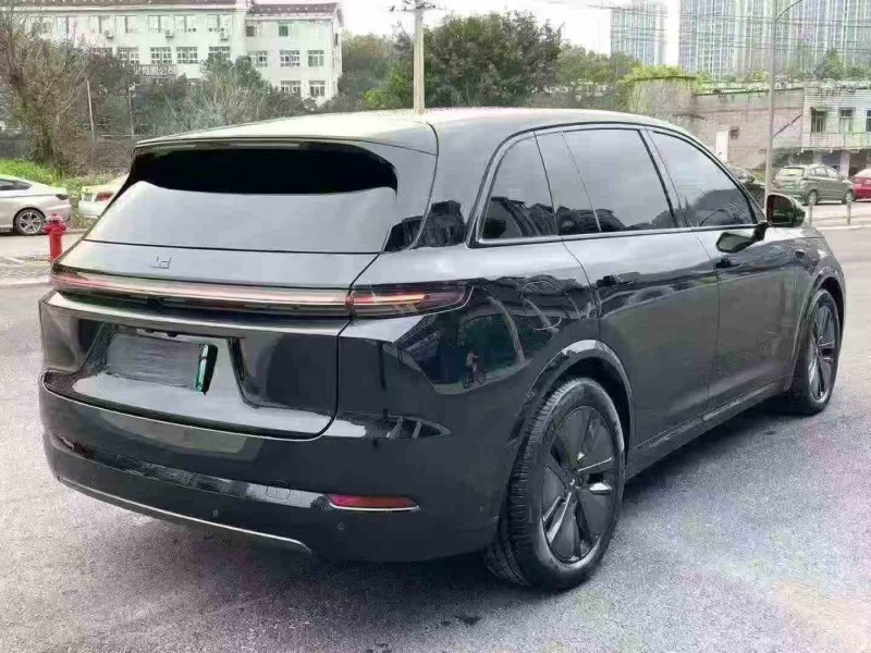 重庆24年理想L88