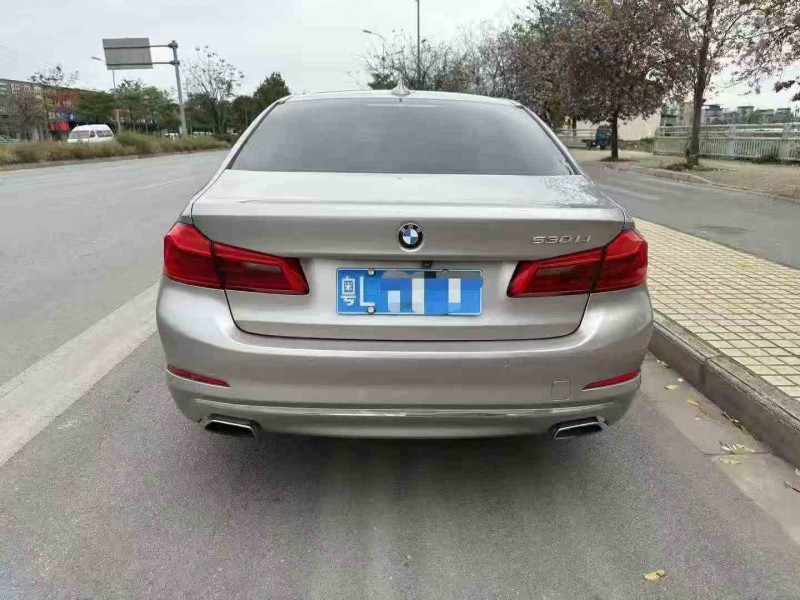 北海18年宝马5系8