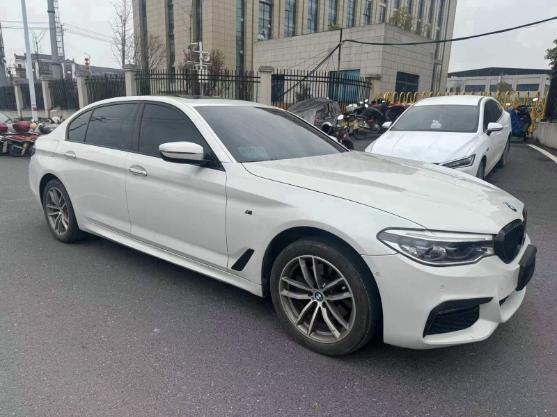 长沙18年宝马5系3