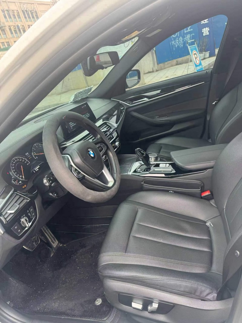 长沙18年宝马5系8