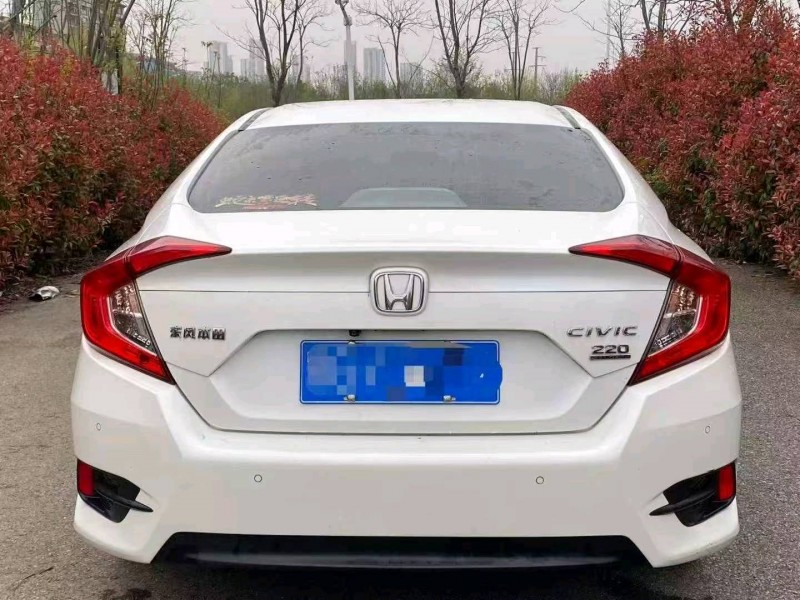 武汉18年本田思域4