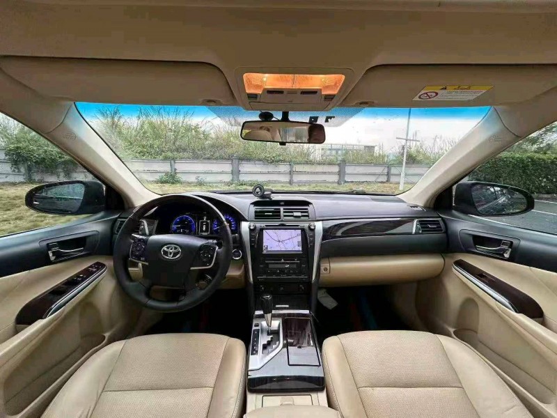 广州15年丰田凯美瑞4