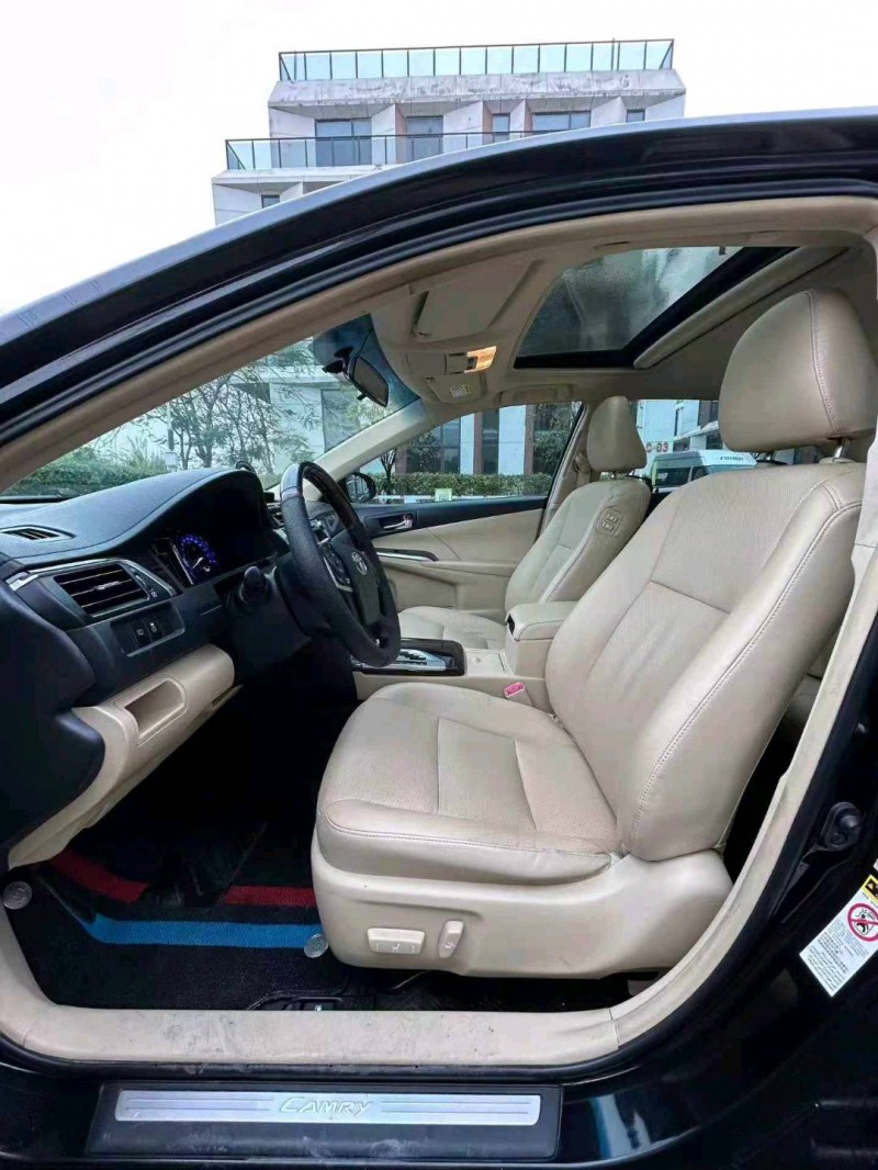 广州15年丰田凯美瑞5