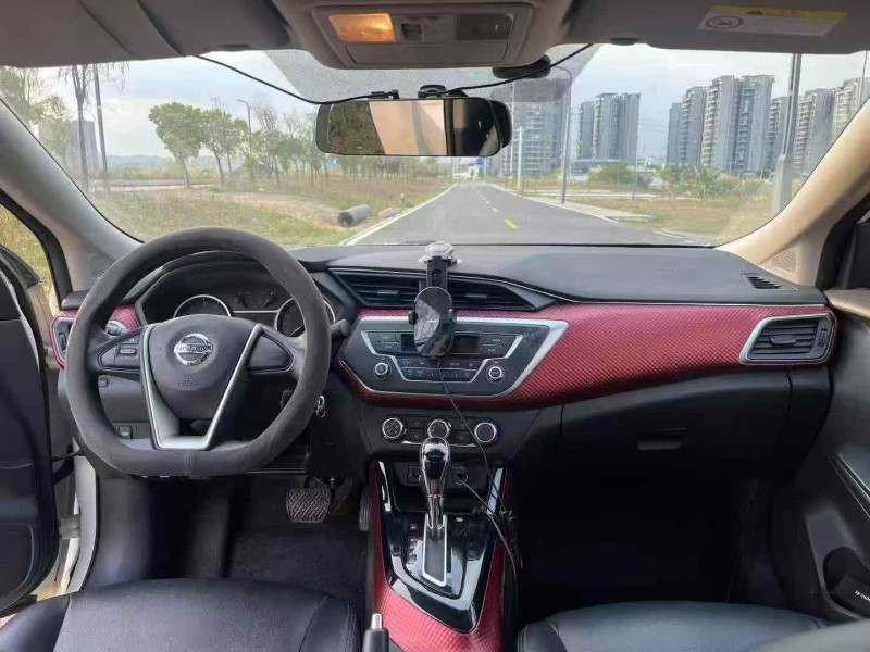 漳州19年日产蓝鸟5