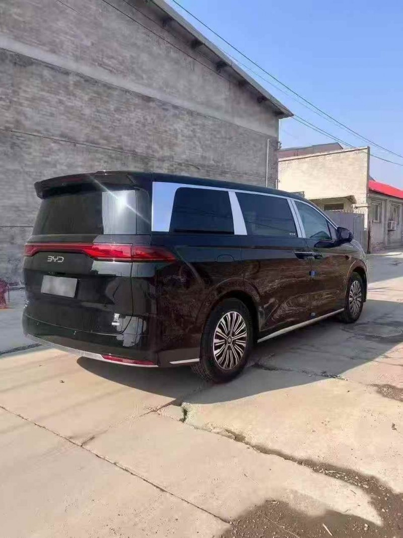 天津26年比亚迪夏8