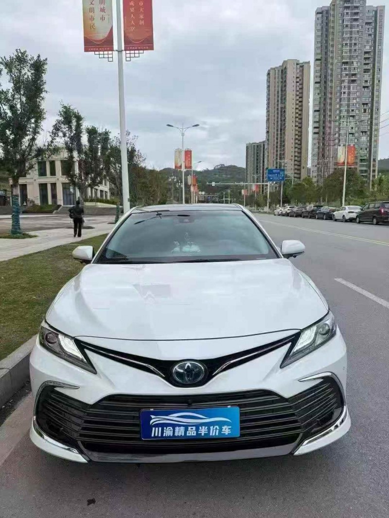 遂宁22年丰田凯美瑞1