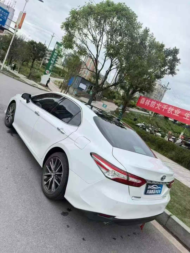 遂宁22年丰田凯美瑞7