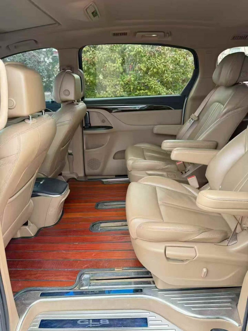 枣庄17年别克GL86