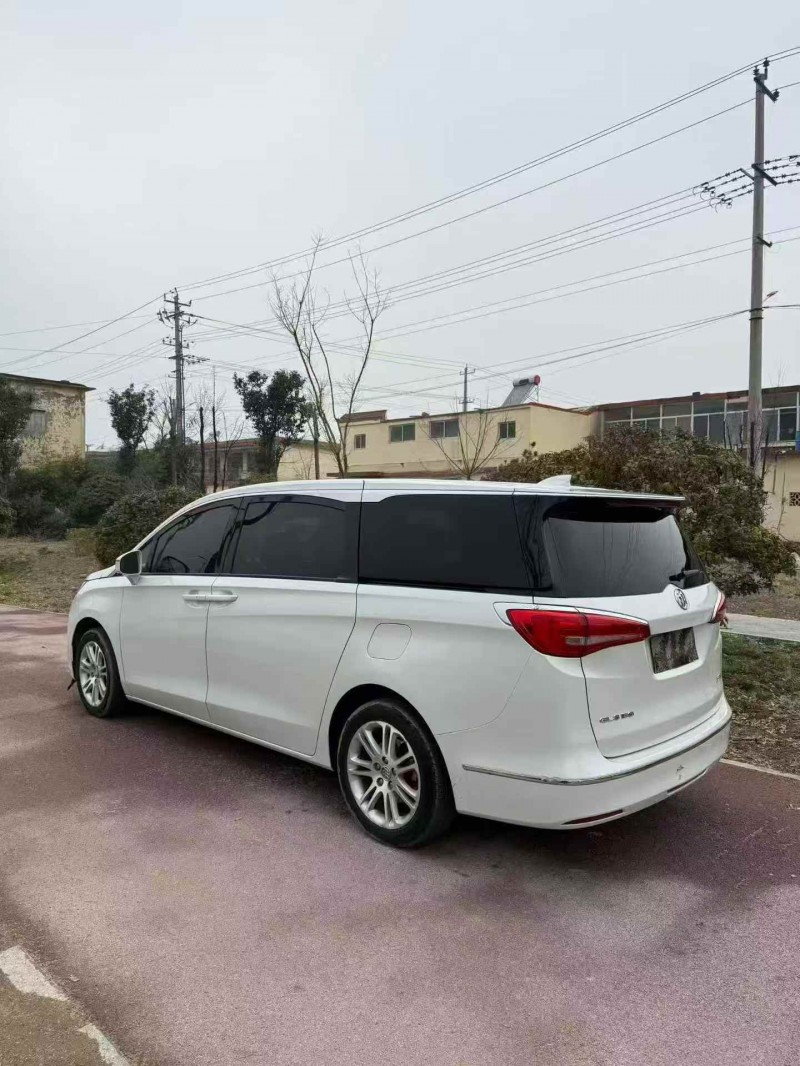 枣庄17年别克GL87