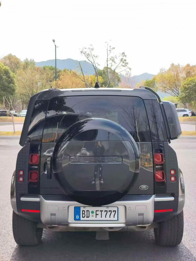 衢州23年路虎卫士4