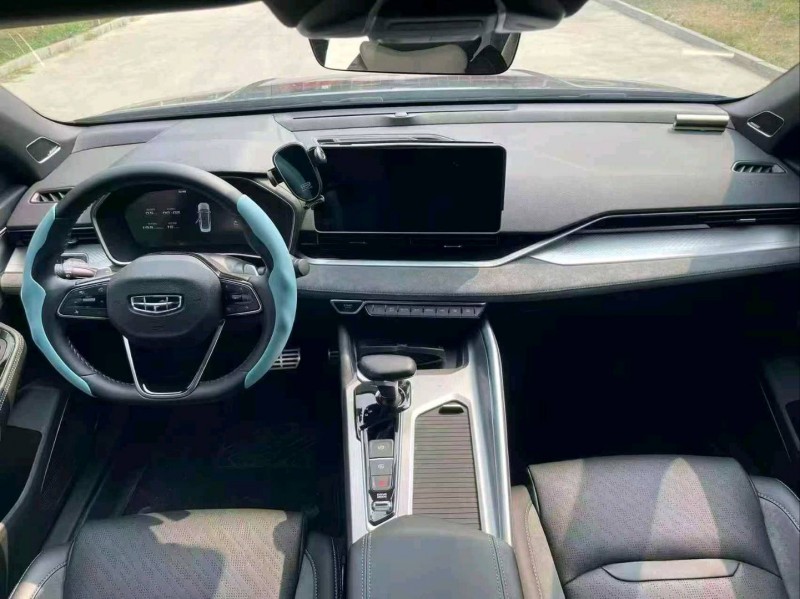 济宁24年吉利星瑞7