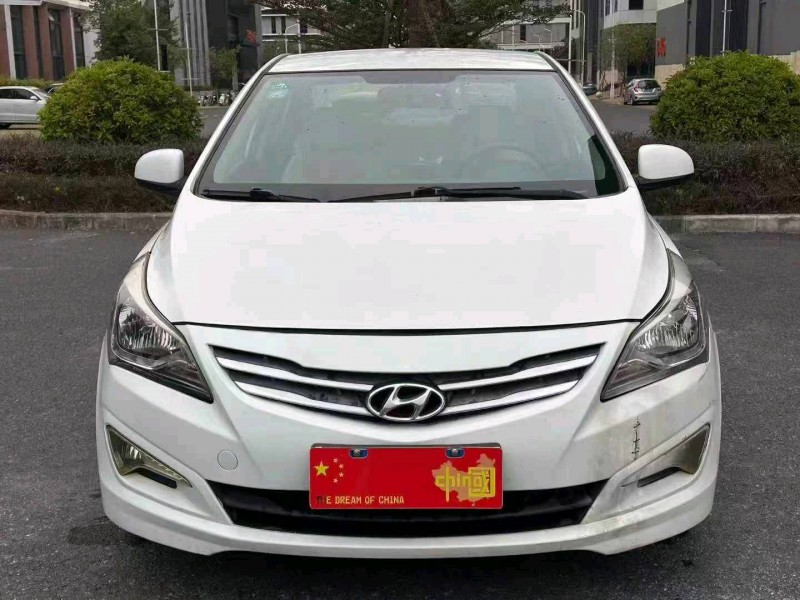 广州15年现代瑞纳1