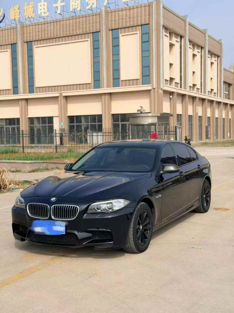 济宁17年宝马5系3