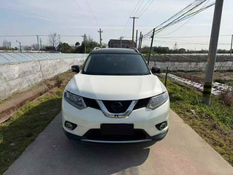 温州14年日产奇骏1