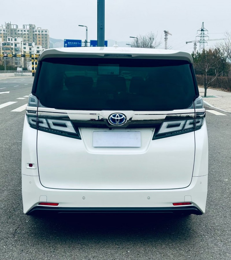 太原20年丰田威尔法7