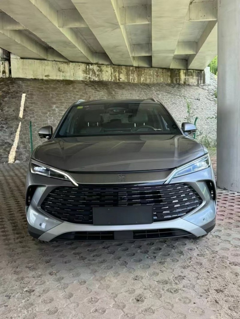 松原25年比亚迪宋1