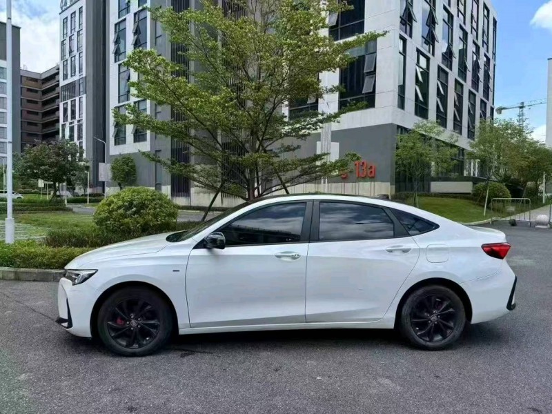 广州23年别克威朗2