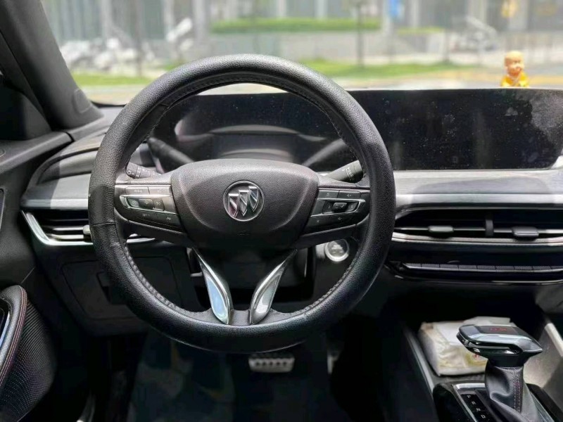 广州23年别克威朗7