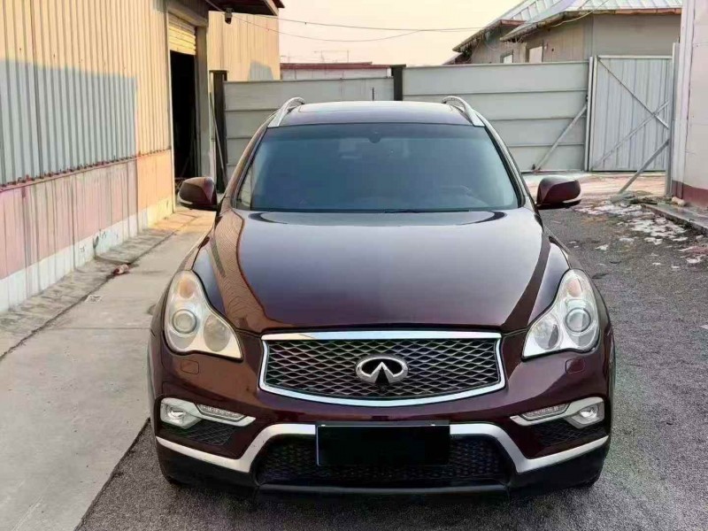 济宁17年英菲尼迪QX501