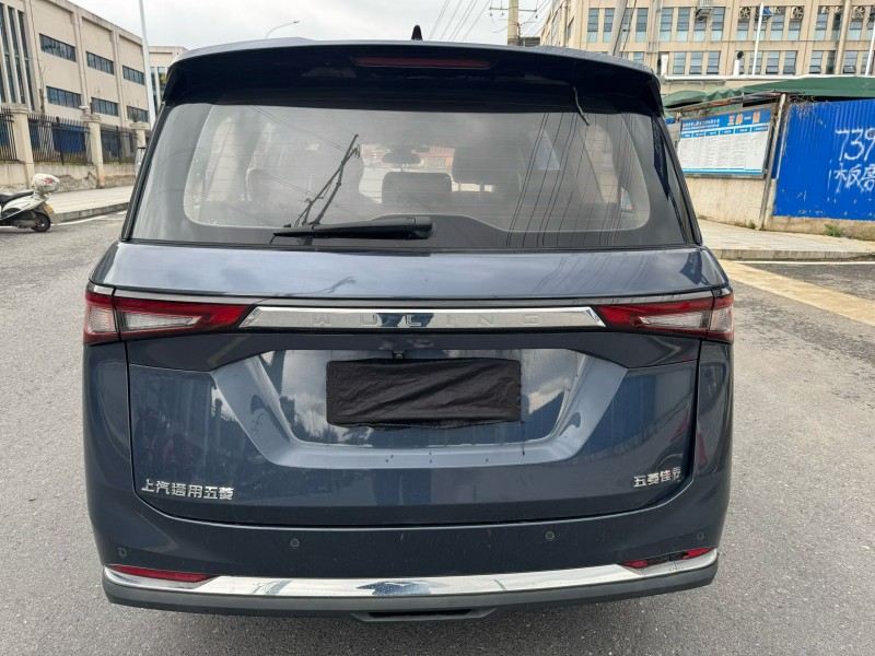 长沙22年五菱汽车佳辰5