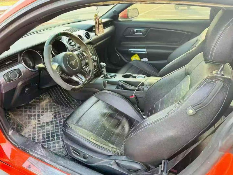 济南15年福特野马6