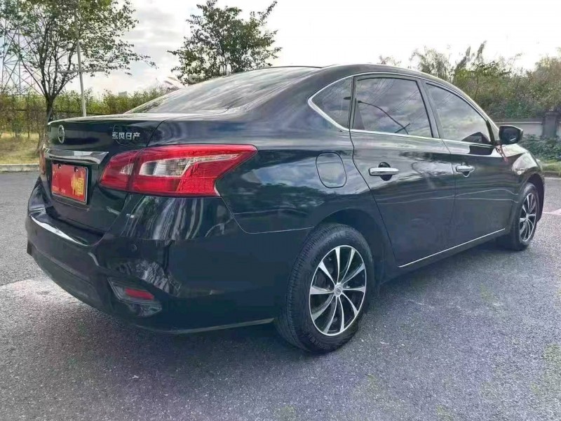 广州19年日产轩逸8