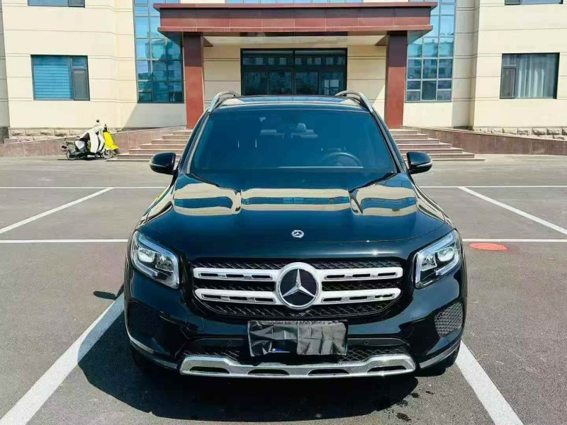 济宁23年奔驰GLB1