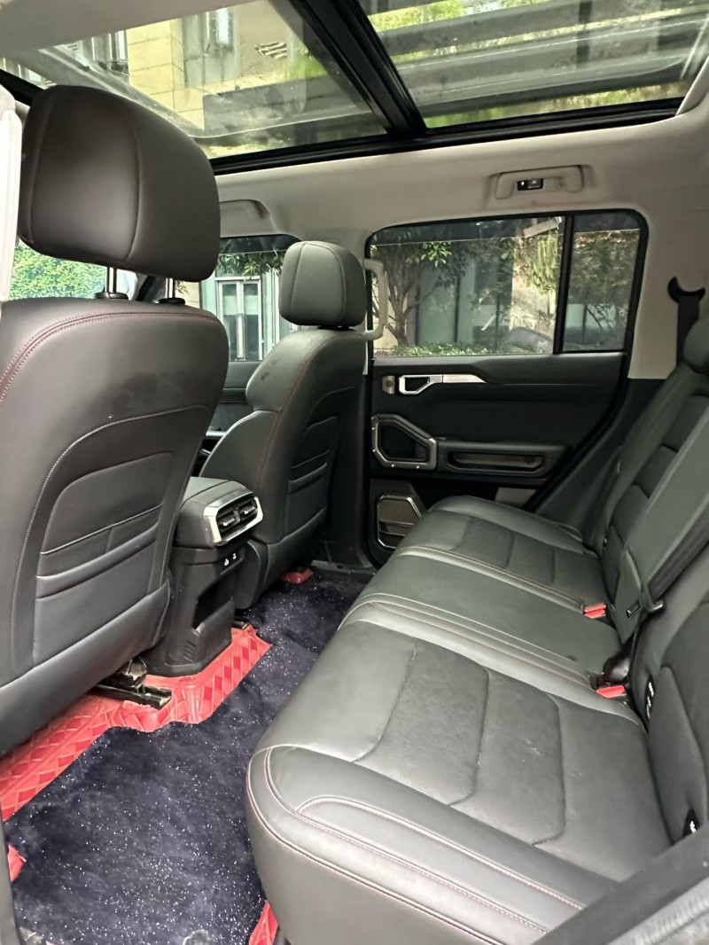 成都25年奇瑞捷途6