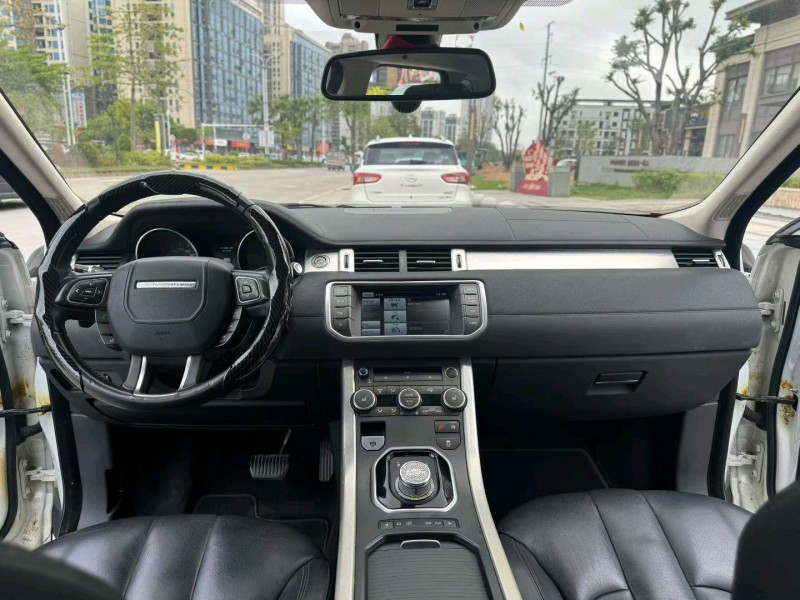 阳江16年路虎极光4