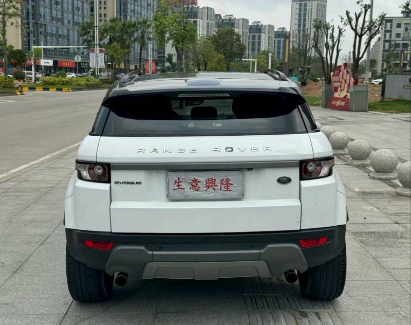 阳江16年路虎极光7